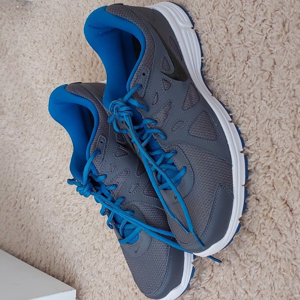 Nike Revolution 2 - Men's Athletic Shoes (for running or training). (Blue/Grey)